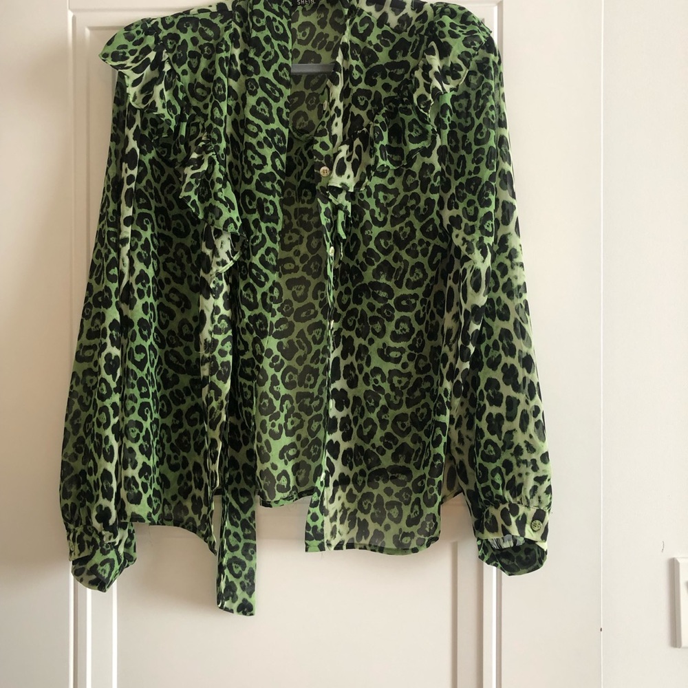 Green blouse - Picture 4 of 6